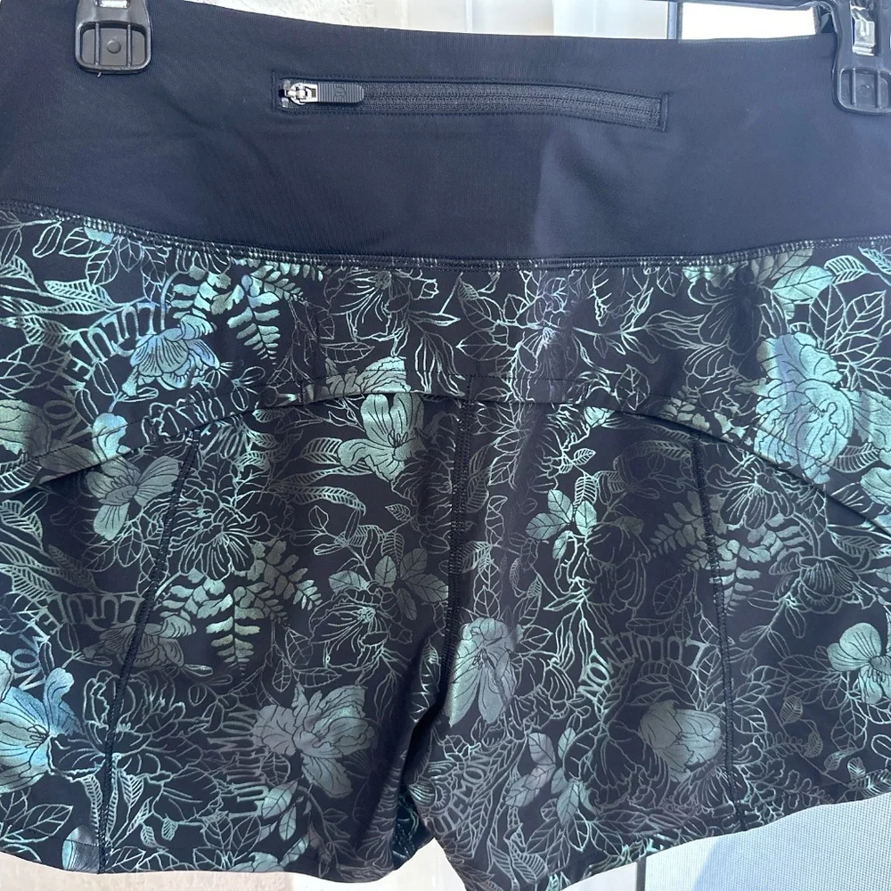 Lululemon Speed Up MR Short 4” NWT. Size 4 - Picture 2 of 3